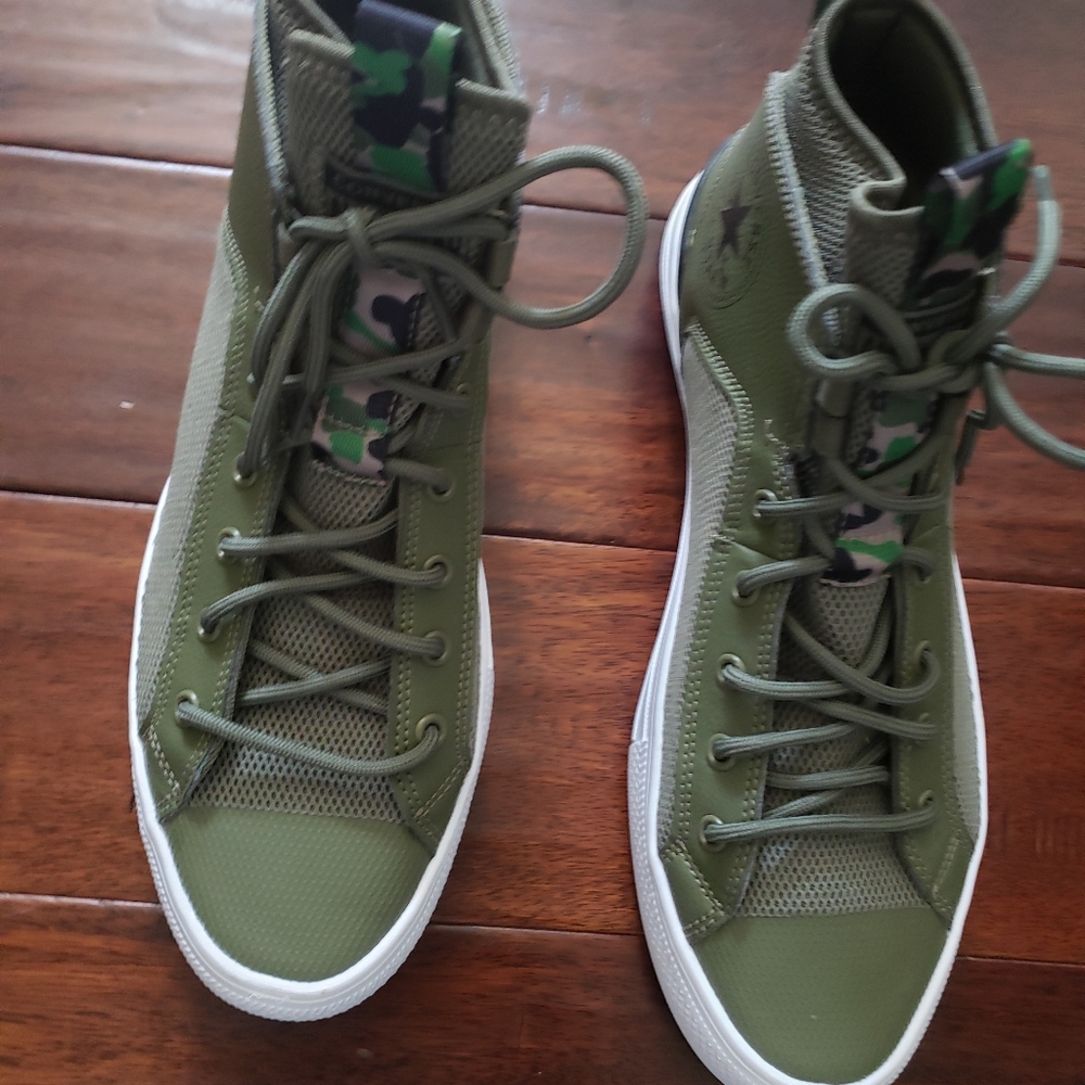 Men Camo Converse Shoes & matching Camo Pocket Tee - Picture 5 of 14